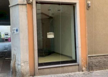 2.jpg - Locale Commerciale all'asta Via Roma 11, Valenza - foto 1