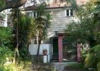 5.jpg - Independent house at auction Via Giovanni Amendola 7, Savona - photo 1