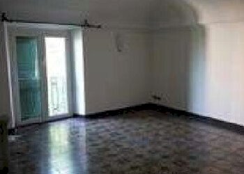 8.jpg - Independent house at auction Via Giovanni Amendola 7, Savona - photo 7