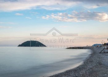 istockphoto-867137442-612x612.jpg - Quadrilocale VIA  DELLA COSTITUZIONE  16, Albenga - foto 3