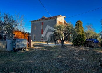 D419A74A-9E87-4620-BDC3-E04FF8CD5673.jpeg - Casa indipendente Montecarotto - foto 9