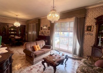 WhatsApp Image 2025-11-25 at 16.18.35 (2).jpeg - Appartamento Catania - foto 1