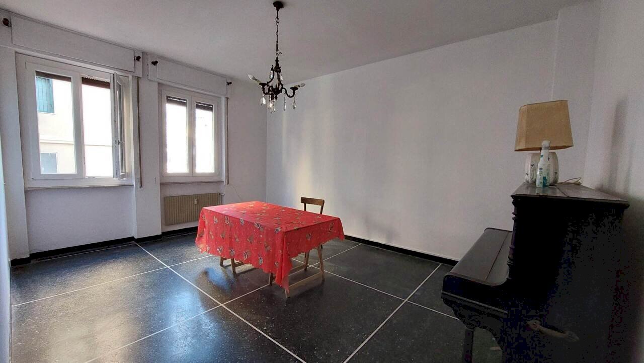 20241205_142255.jpg - Three-room apartment Via Aurelio Robino, Genova (neighborhood Marassi) - photo 2