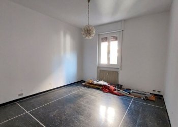 20241205_142434.jpg - Trilocale Via Aurelio Robino, Genova (zona Marassi) - foto 5