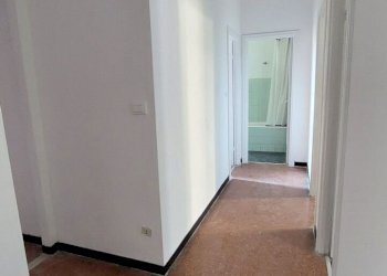 20241205_142244.jpg - Trilocale Via Aurelio Robino, Genova (zona Marassi) - foto 8