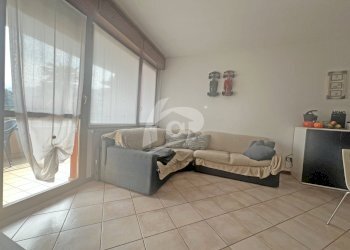 soggiorno - Bilocale VIA FABIO FILZI 1, Laveno-Mombello - foto 2