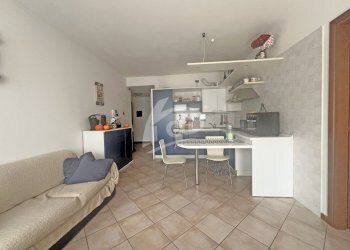 angolo cottura - Bilocale VIA FABIO FILZI 1, Laveno-Mombello - foto 3