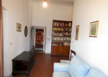 P1090666.JPG - Casa indipendente Scarperia e San Piero - foto 12