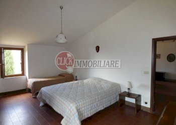 P1090671.JPG - Casa indipendente Scarperia e San Piero - foto 17