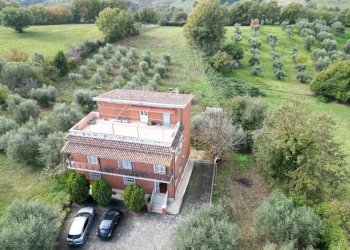 DJI_0355.jpg - Villa Civitella San Paolo - foto 1