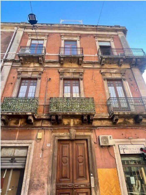 2.jpg - Quadrilocale Via S. Nicolò Al Borgo 33, Catania - foto 1