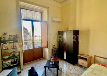 7.jpg - Quadrilocale Via S. Nicolò Al Borgo 33, Catania - foto 8