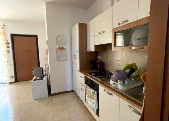 yu3.jpg - Two-room apartment Via D' ancona, Ancona - photo 1