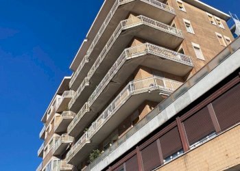 Contesto condominiale - Trilocale Viale Innocenzo 19, Como - foto 2