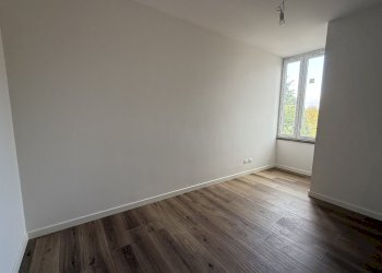 camera da letto - Bilocale Via Giuseppe Sirtori 1, Carate Brianza - foto 27