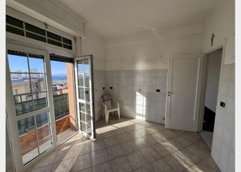 Bilocale Genova - foto 4