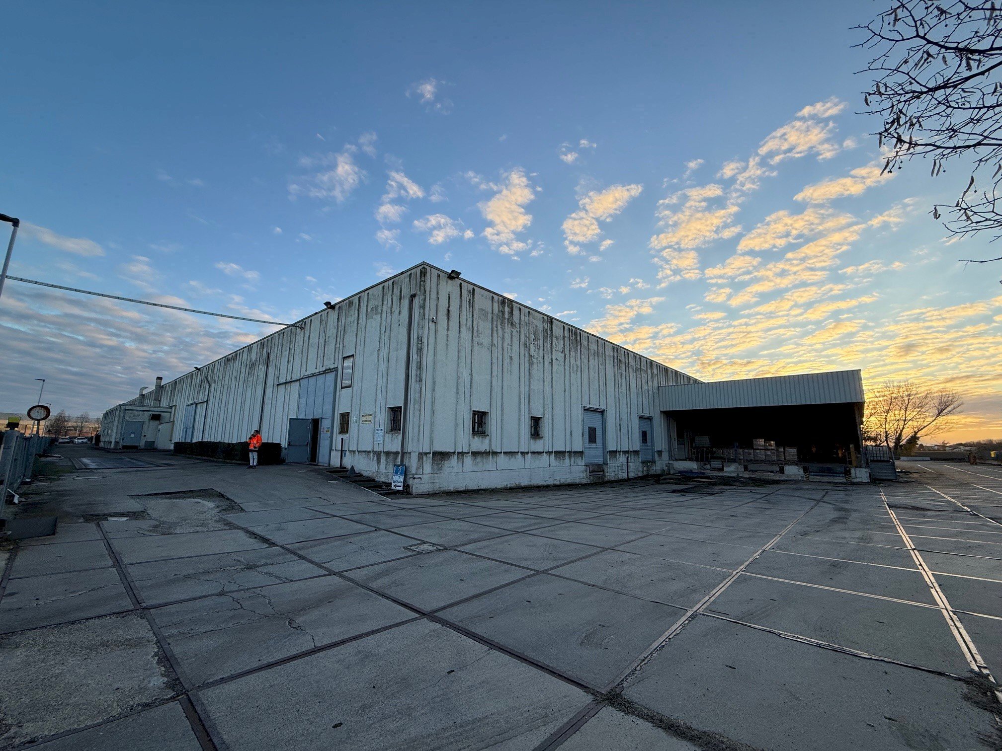 Capannone via Enrico Mattei, Castello d'Argile - foto 1