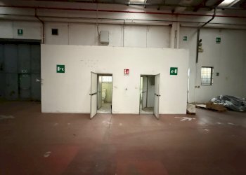 Capannone via Enrico Mattei, Castello d'Argile - foto 17