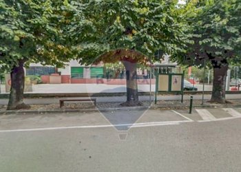 Locale Commerciale Viale Baracca, 55
Arona, Arona - foto 6