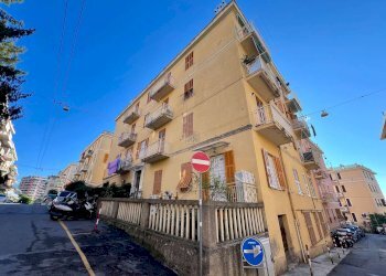 Trilocale Genova (zona Sestri Ponente) - foto 12