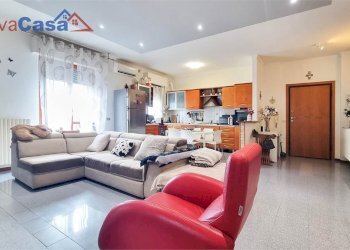 Office Via Achille Grandi 34, Ancona - photo 2