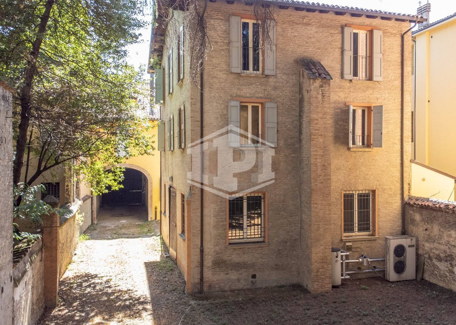 Casa indipendente Strada Maggiore, Bologna (zona Centro Storico) - foto 1