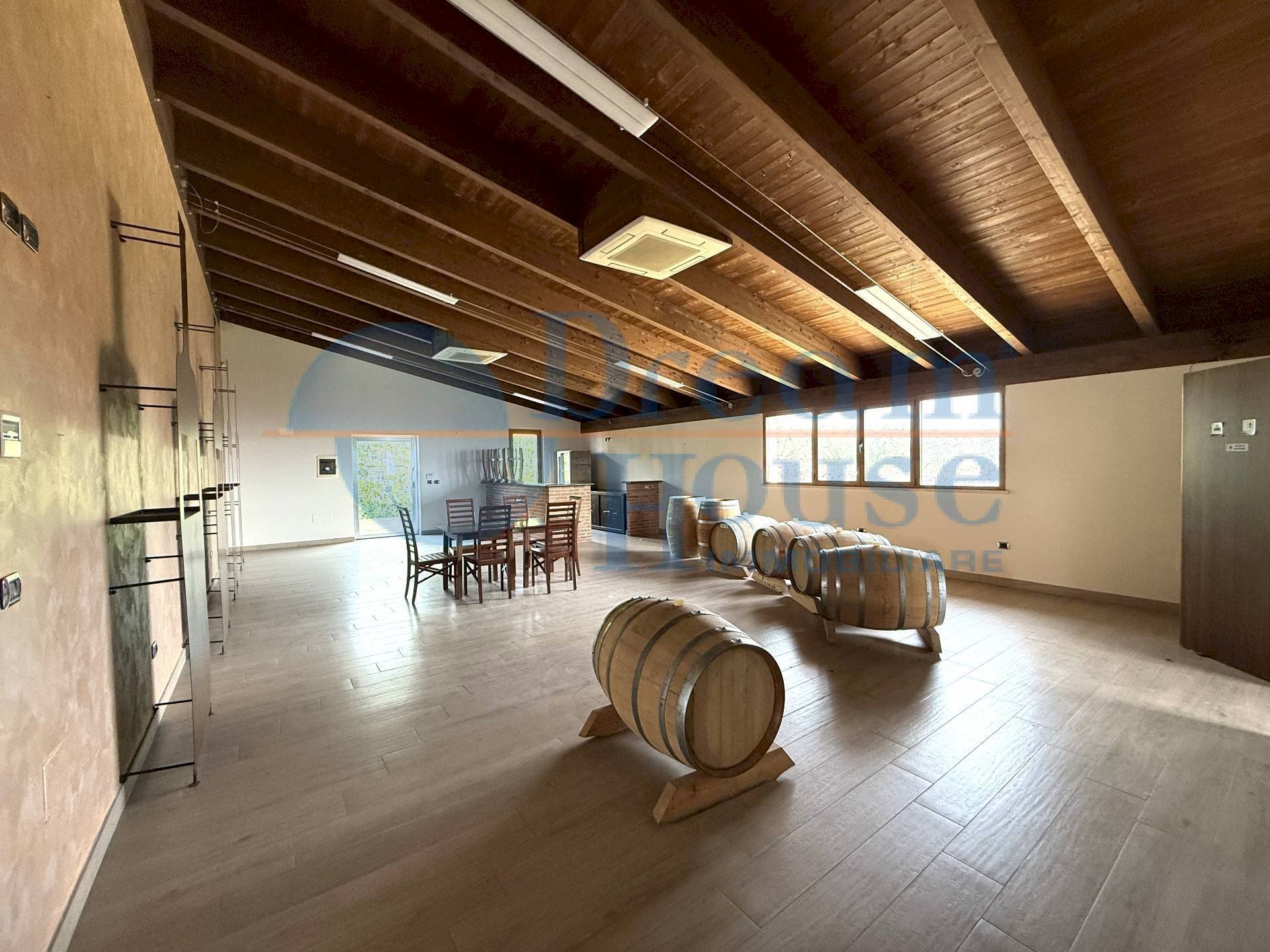 Foto 2 - Capannone Via Pianagallo, Corropoli - foto 2