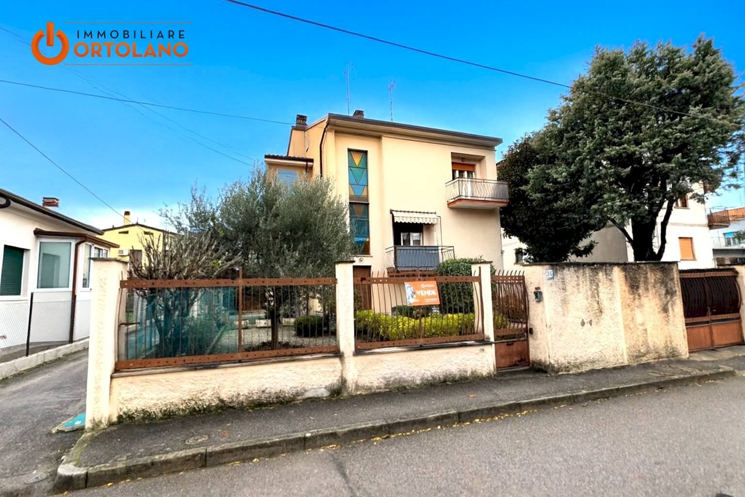 Foto 2 - Semi-detached house via Della Dogana Veneta
 
24, Monfalcone - photo 2
