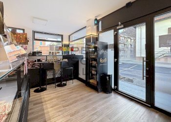 Foto 4 - Negozio Via 4 Novembre
 
38, Trento - foto 4