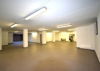 Foto 5 - Magazzino Via Giovanni Falcone
 
38, Ornago - foto 5