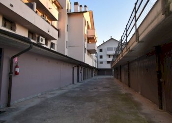 Foto 13 - Magazzino Via Giovanni Falcone
 
38, Ornago - foto 13