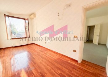 Foto 5 - Casa semi indipendente Piazza Libertà
 
104, Castelmassa - foto 5