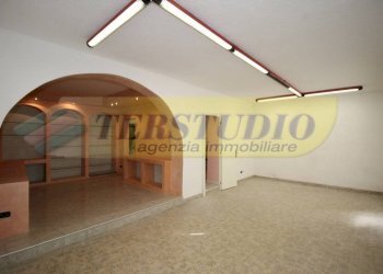 Foto 1 - Office Via Lega Lombarda
 
snc, Pontida - photo 1