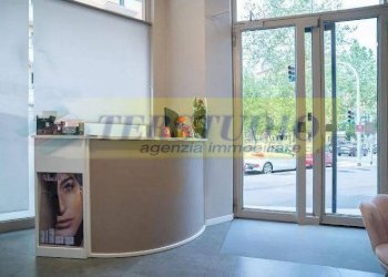 Foto 1 - Office Via Valmora
 
54, Pontida - photo 1