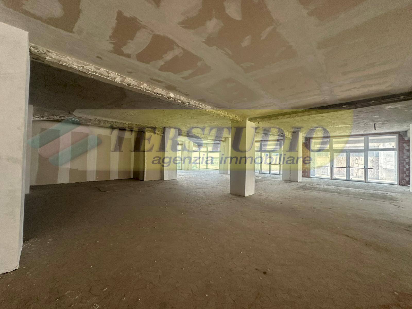 Foto 2 - Shop Via Ginevrina da Fossano
 
20, Cantù - photo 2