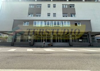 Foto 1 - Negozio Via Ginevrina da Fossano
 
20, Cantù - foto 1