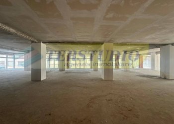 Foto 3 - Negozio Via Ginevrina da Fossano
 
20, Cantù - foto 3