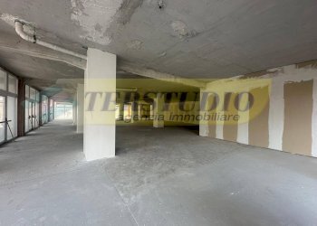 Foto 4 - Negozio Via Ginevrina da Fossano
 
20, Cantù - foto 4