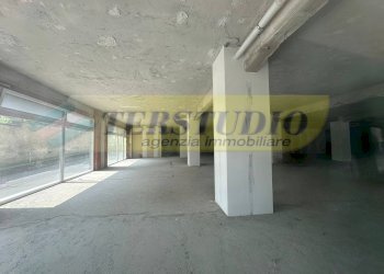 Foto 5 - Negozio Via Ginevrina da Fossano
 
20, Cantù - foto 5