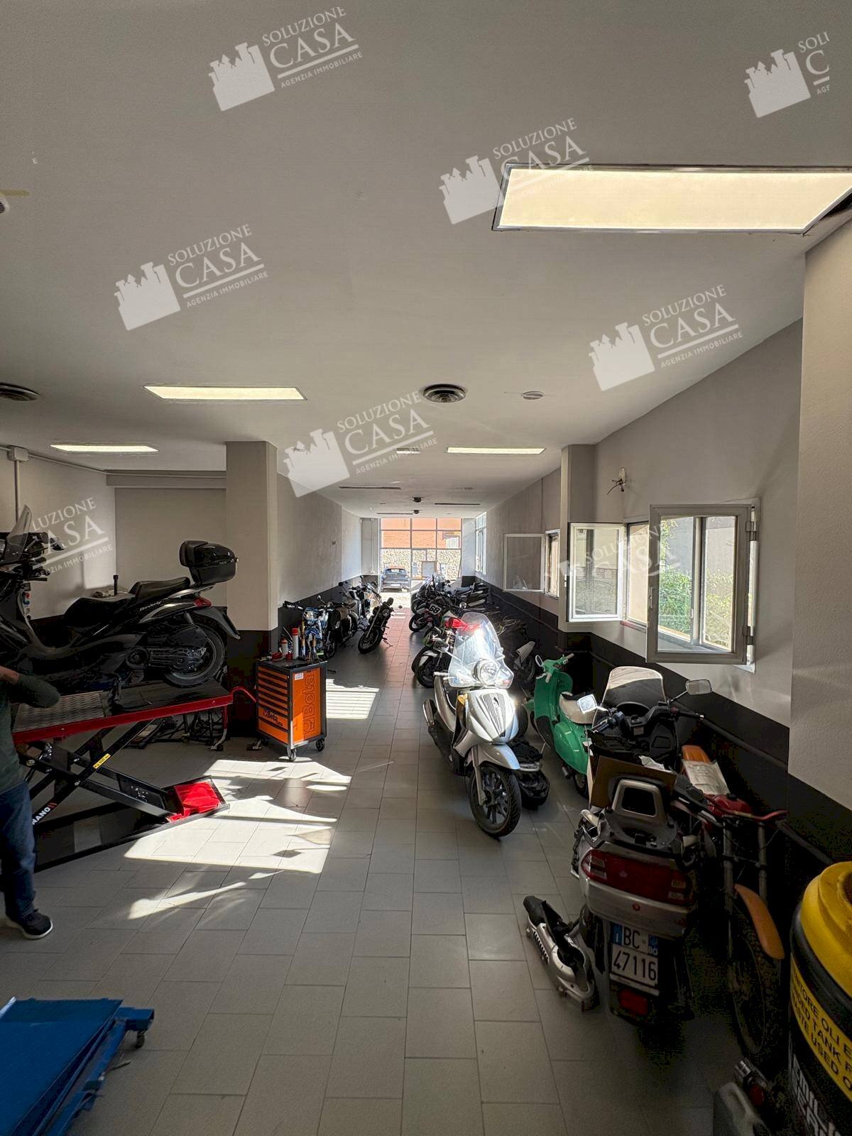 Foto 2 - Locale Commerciale 48, Cento - foto 2