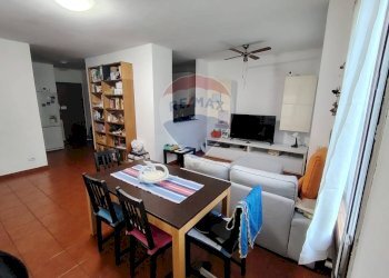 Sala da pranzo - Trilocale Via Labriola
 
42, Rho - foto 2