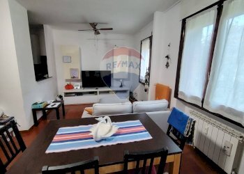 Sala da pranzo - Trilocale Via Labriola
 
42, Rho - foto 3