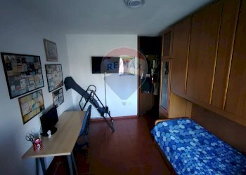 Camera / camera da letto - Trilocale Via Labriola
 
42, Rho - foto 17