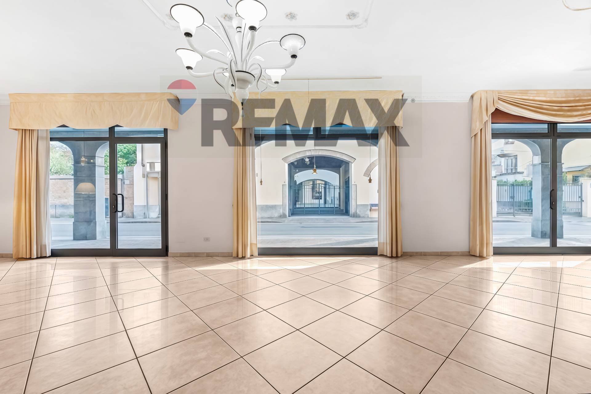 Stanza vuota - Shop via vittorio veneto
 
24b, Vignate - photo 1