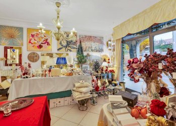 entrata - Negozio via vittorio veneto
 
24b, Vignate - foto 3