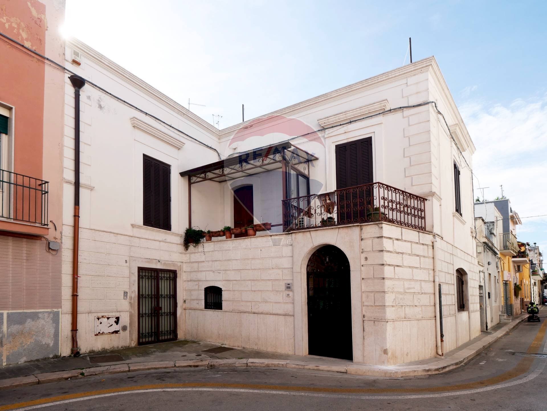 Edificio all\'aperto - Appartamento Via  Martino
 
7/9, Bari - foto 1