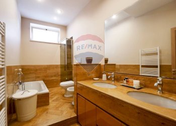 Bagno - Appartamento Via  Martino
 
7/9, Bari - foto 12