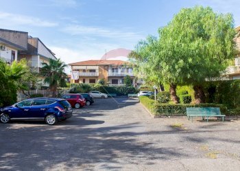 Edificio all\'aperto - Bilocale Via San Giacomo
 
7A, Catania - foto 1