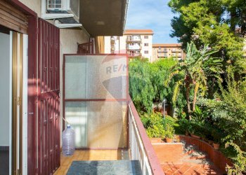 Balcone - Bilocale Via San Giacomo
 
7A, Catania - foto 7