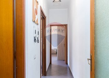 Hall / corridoio - Bilocale Via San Giacomo
 
7A, Catania - foto 11